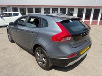 USED 2014 64 VOLVO V40 CROSS COUNTRY 1.6 D2 Lux Nav Hatchback 5dr Diesel Manual Euro 5 (s/s) (115 ps) 1 Previous Owner FSH 11 Stamps