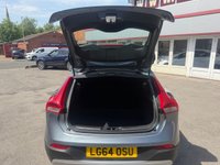 USED 2014 64 VOLVO V40 CROSS COUNTRY 1.6 D2 Lux Nav Hatchback 5dr Diesel Manual Euro 5 (s/s) (115 ps) 1 Previous Owner FSH 11 Stamps