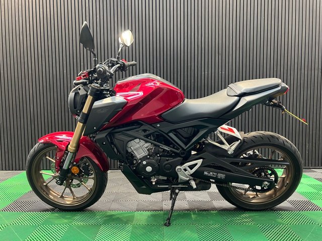 View our HONDA CB125R