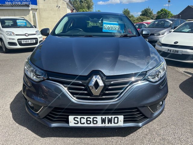 View our RENAULT MEGANE