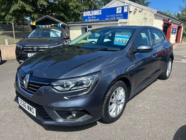 View our RENAULT MEGANE