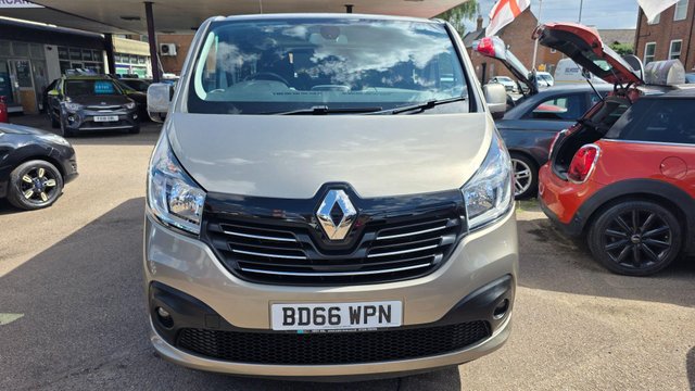 View our RENAULT TRAFIC