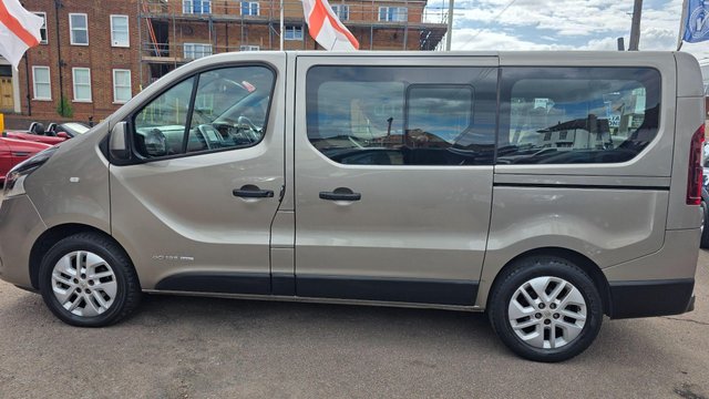 View our RENAULT TRAFIC