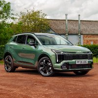 USED 2026 26 KIA SPORTAGE 1.6 h T-GDi GT-Line S SUV 5dr Petrol Hybrid Auto Euro 6 (s/s) (235 bhp) Distinctive and sophisticated.