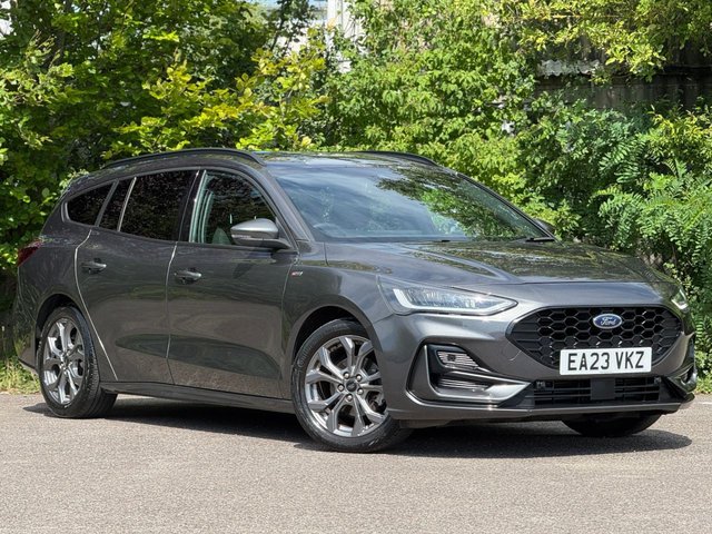View our Ford Focus 1.0T EcoBoost ST-Line Estate 5dr Petrol Manual Euro 6 (s/s) (125 ps)