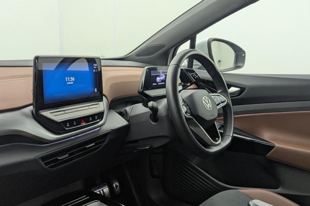 USED 2022 22 VOLKSWAGEN ID.4 Pure 52kWh Life SUV 5dr Electric Auto (148 ps) Car Play, Rear Camera, Sat Nav