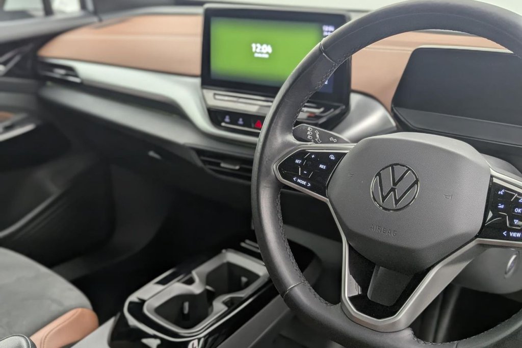USED 2022 22 VOLKSWAGEN ID.4 Pure 52kWh Life SUV 5dr Electric Auto (148 ps) Car Play, Rear Camera, Sat Nav