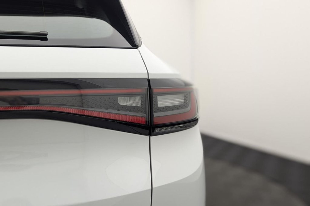 USED 2022 22 VOLKSWAGEN ID.4 Pure 52kWh Life SUV 5dr Electric Auto (148 ps) Car Play, Rear Camera, Sat Nav