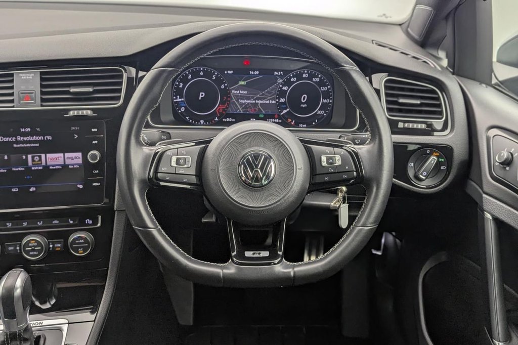 USED 2018 18 VOLKSWAGEN GOLF 2.0 TSI R Hatchback 5dr Petrol DSG 4Motion Euro 6 (s/s) (310 ps) Car Play, Sat Nav, Sensors
