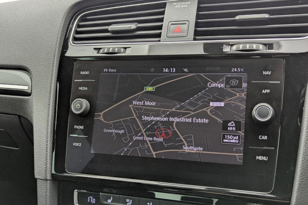 USED 2018 18 VOLKSWAGEN GOLF 2.0 TSI R Hatchback 5dr Petrol DSG 4Motion Euro 6 (s/s) (310 ps) Car Play, Sat Nav, Sensors