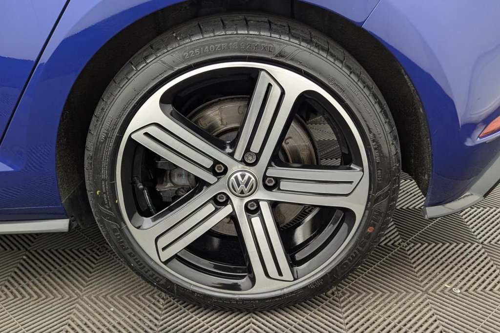 USED 2018 18 VOLKSWAGEN GOLF 2.0 TSI R Hatchback 5dr Petrol DSG 4Motion Euro 6 (s/s) (310 ps) Car Play, Sat Nav, Sensors