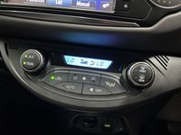 USED 2016 16 TOYOTA YARIS 1.5 VVT-h Icon Hatchback 5dr Petrol Hybrid E-CVT Euro 6 (101 ps) &pound;20 Tax, Hybrid Auto, Rear Camera, Bluetooth, DAB