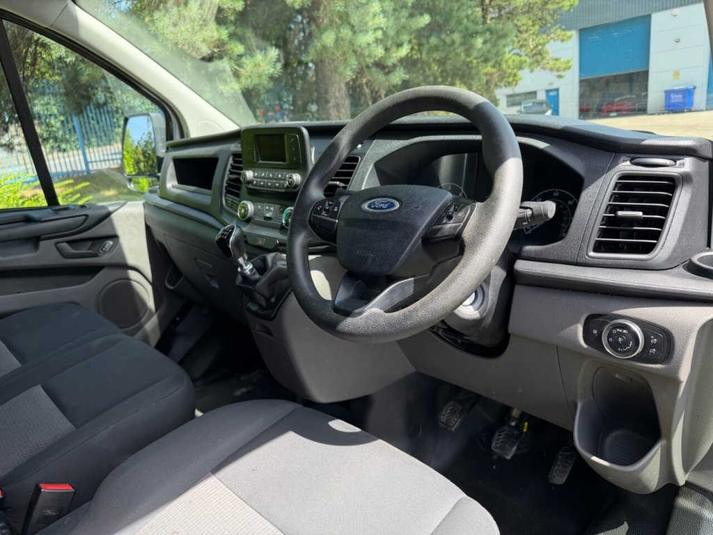 USED 2021 71 FORD TRANSIT CUSTOM 2.0 300 EcoBlue Leader Panel Van 5dr Diesel Manual L1 H1 Euro 6 (s/s) (105 ps) FSH, PLYLINED, ROOF RACK