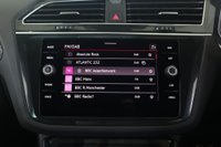 USED 2021 21 VOLKSWAGEN TIGUAN 1.5 TSI R-Line DSG Euro 6 (s/s) 5dr Parking Sensor, Heated Seats,