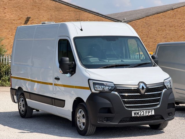 View our Renault Master 2.3 dCi 33 Business+ Panel Van 4dr Diesel Manual FWD MWB Medium Roof Euro 6 (135 ps)