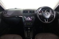 USED 2015 65 SKODA YETI 2.0 TDI Laurin & Klement Outdoor 5dr Diesel DSG 4WD Euro 6 (s/s) (150 ps) Reverse Camera, Panoramic Sunroof,