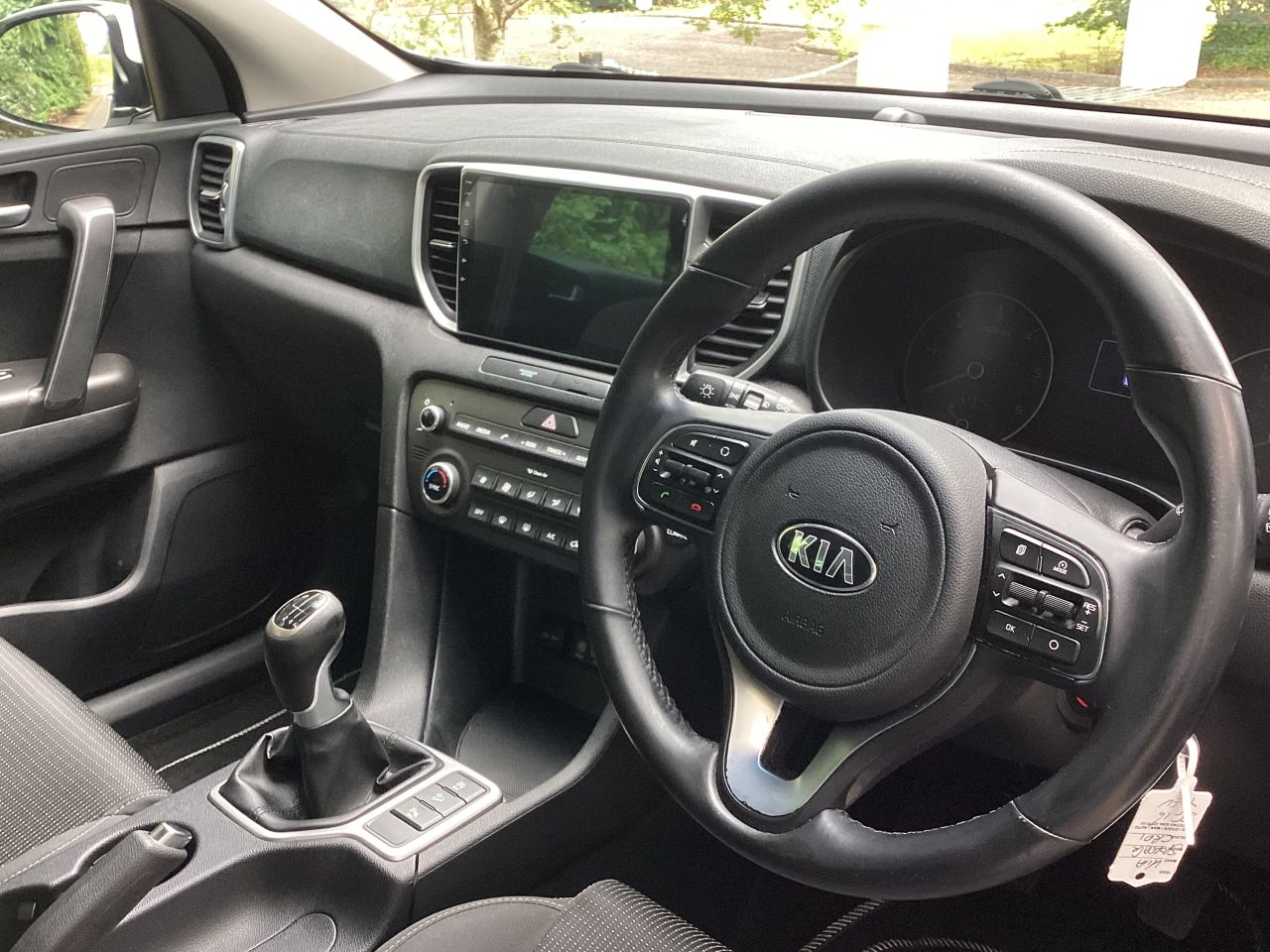 2016 KIA SPORTAGE 1.7 CRDi 2 SUV 5dr Diesel Manual Euro 6 (s/s) (114 bhp) - vehicle photo 17 for sale on PureCar