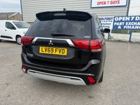 USED 2019 69 MITSUBISHI OUTLANDER 2.4h TwinMotor 13.8kWh Exceed SUV 5dr Petrol Plug-in Hybrid CVT 4WD Euro 6 (s/s) (224 ps) 