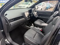USED 2019 69 MITSUBISHI OUTLANDER 2.4h TwinMotor 13.8kWh Exceed SUV 5dr Petrol Plug-in Hybrid CVT 4WD Euro 6 (s/s) (224 ps) 