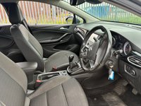 USED 2021 71 VAUXHALL ASTRA 1.2 Turbo Griffin Edition Hatchback 5dr Petrol Manual Euro 6 (s/s) (145 ps) 2 OWNERS FROM NEW* 1 STAMP SERVICE HISTORY* SAT NAV* PARKING SENSORS* CRUISE CONTROL* LANE ASSIST* COLLISION ALERT* AUTO START / STOP* TRACTION CONTROL* 6 SPEED* DUAL CLIMATE CONTROL WITH AIR CON