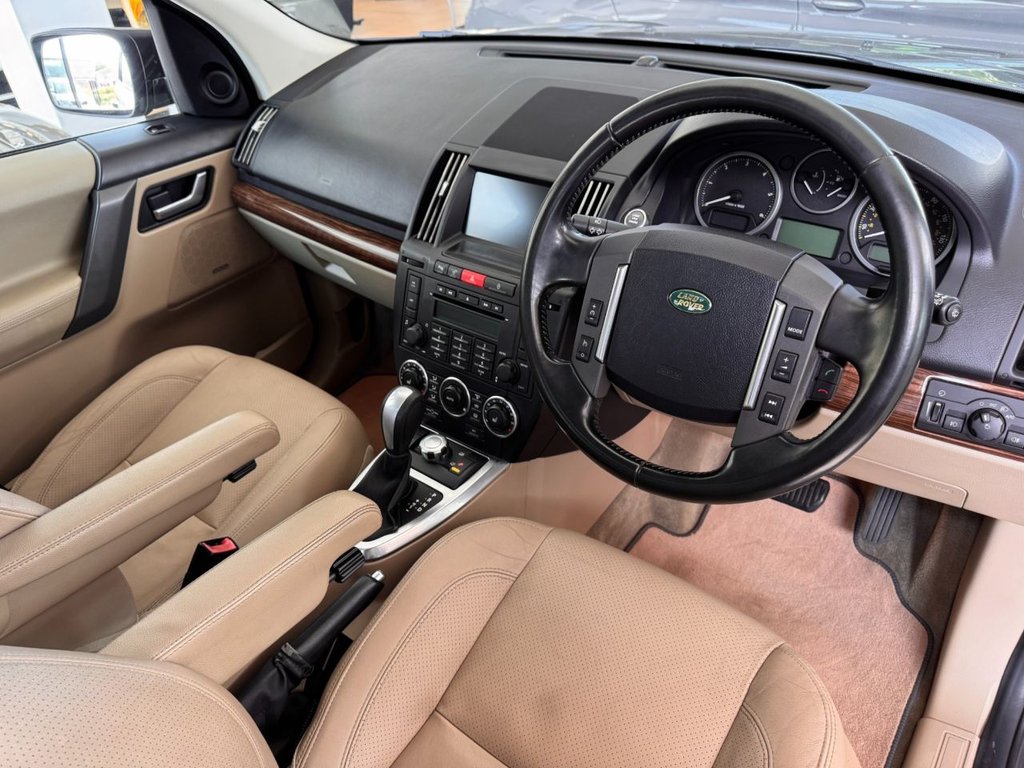 2009 Land Rover Freelander thumbnail 11