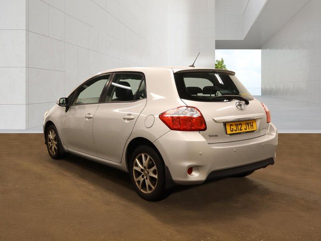 View our TOYOTA AURIS