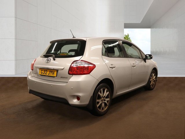 View our TOYOTA AURIS