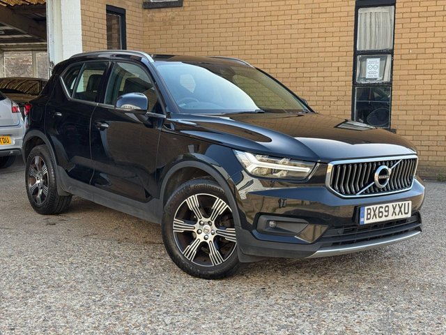 View our VOLVO XC40
