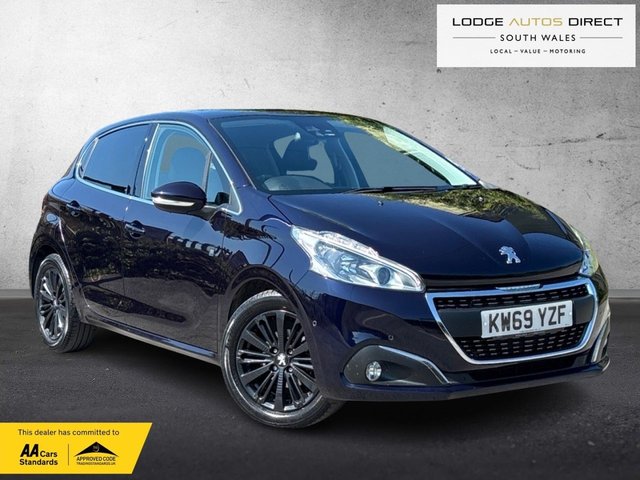 View our PEUGEOT 208
