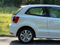 USED 2015 65 VOLKSWAGEN POLO 1.2 TSI BlueMotion Tech SE Hatchback 3dr Petrol Manual Euro 6 (s/s) (90 ps) 