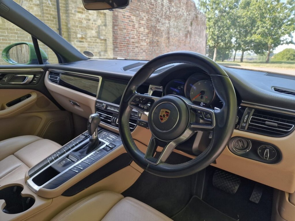USED 2020 70 PORSCHE MACAN 3.0T V6 S SUV 5dr Petrol PDK 4WD Euro 6 (s/s) (354 ps) 