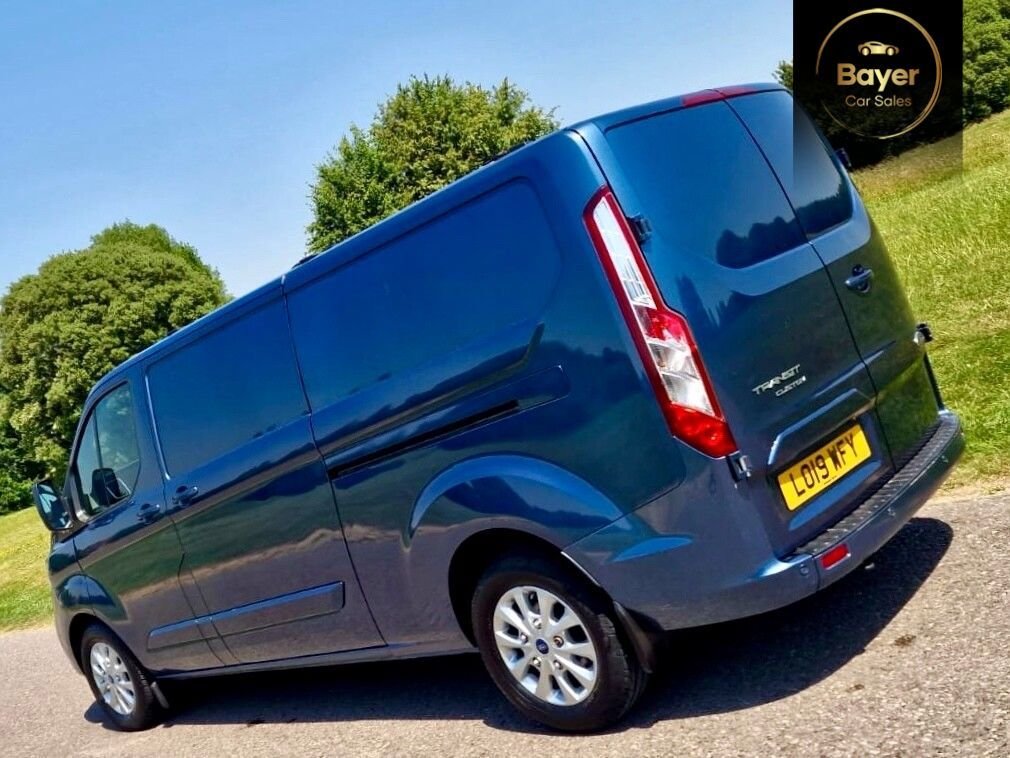 USED 2019 19 FORD TRANSIT CUSTOM 2.0 300 EcoBlue Limited Panel Van 5dr Diesel Auto L2 H1 Euro 6 (s/s) (130 ps) FINANCE AVAILABLE
