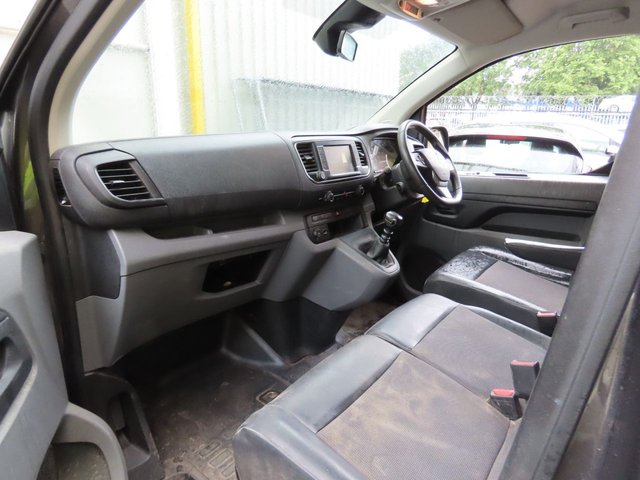 View our VAUXHALL VIVARO