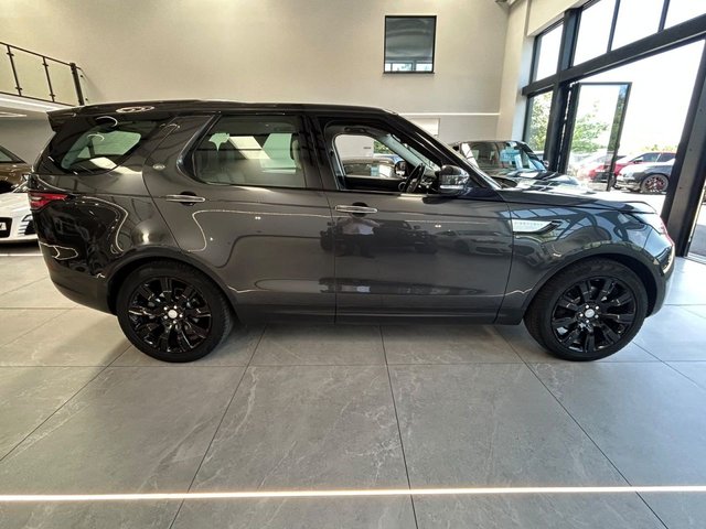 View our LAND ROVER DISCOVERY