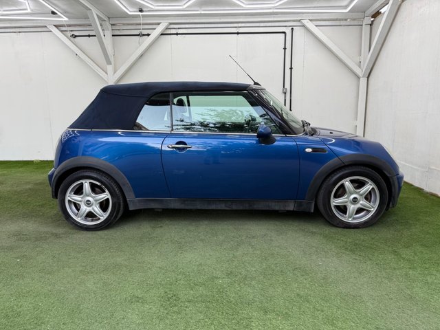 View our MINI CONVERTIBLE