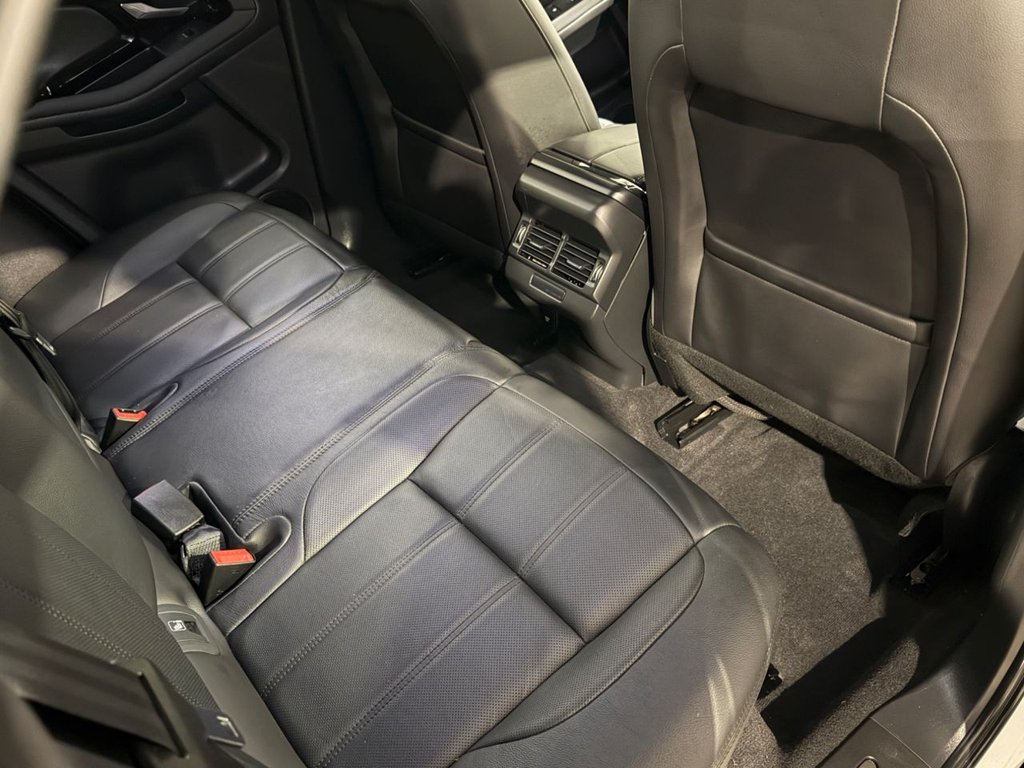 USED 2019 69 LAND ROVER RANGE ROVER EVOQUE 2.0 D180 R-Dynamic S SUV 5dr Diesel Auto 4WD Euro 6 (s/s) (180 ps) 