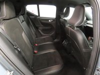 USED 2020 20 VOLVO XC40 1.5 T3 R-Design SUV 5dr Petrol Manual Euro 6 (s/s) (163 ps) 