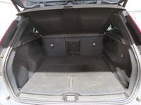 USED 2020 20 VOLVO XC40 1.5 T3 R-Design SUV 5dr Petrol Manual Euro 6 (s/s) (163 ps) 