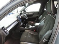 USED 2020 20 VOLVO XC40 1.5 T3 R-Design SUV 5dr Petrol Manual Euro 6 (s/s) (163 ps) 