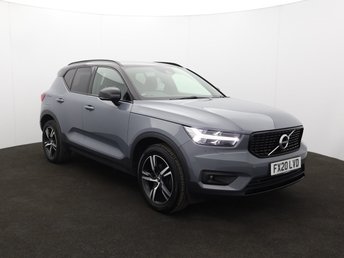 2020 VOLVO XC40