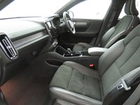 USED 2020 70 VOLVO XC40 1.5h T5 Twin Engine Recharge 10.7kWh R-Design Pro SUV 5dr Petrol Plug-in Hybrid Auto Euro 6 (s/s) (262 ps) 