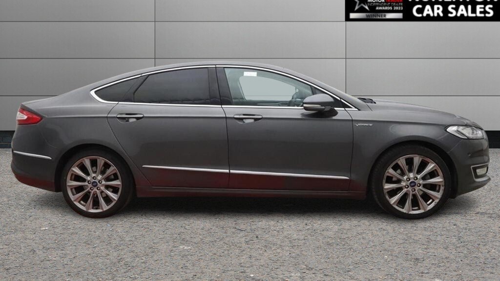 USED 2017 67 FORD MONDEO 2.0 TDCi Vignale Saloon 4dr Diesel Powershift Euro 6 (s/s) (180 ps) 