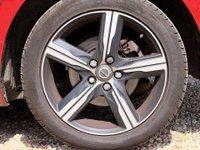 USED 2016 16 VOLVO V40 2.0 V40 R-Design T2 5dr Service History Heated Seats