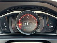 USED 2016 16 VOLVO V40 2.0 V40 R-Design T2 5dr Service History Heated Seats