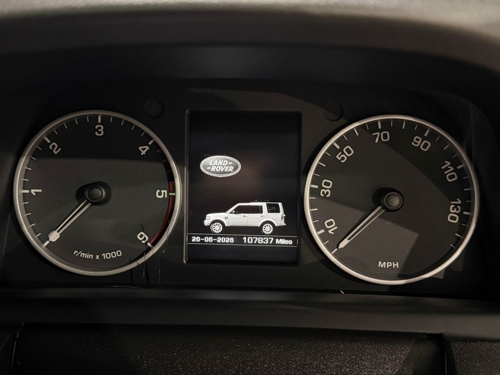 USED 2015 15 LAND ROVER DISCOVERY 4 3.0 SD V6 HSE Luxury SUV 5dr Diesel Auto 4WD Euro 5 (s/s) (255 bhp) 