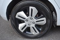USED 2022 22 HONDA JAZZ 1.5 h i-MMD EX Hatchback 5dr Petrol Hybrid eCVT Euro 6 (s/s) (109 ps) COLOUR REVERSE CAMERA, SAT NAV,