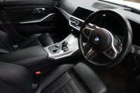 USED 2019 69 BMW 3 SERIES 2.0 320i M Sport Saloon 4dr Petrol Auto Euro 6 (s/s) (184 ps) FULL HISTORY+ M SPORT PRO PACK + HEADS UP DISPLAY+