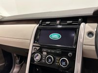 USED 2019 19 LAND ROVER DISCOVERY 3.0 SD V6 HSE SUV 5dr Diesel Auto 4WD Euro 6 (s/s) (306 ps) Exceptional Land Rover Discovery 3.0 Euro 6 306 BHP 7 Seater hosting a generous specification including electric deployable towbar, roof rails, privacy glass,