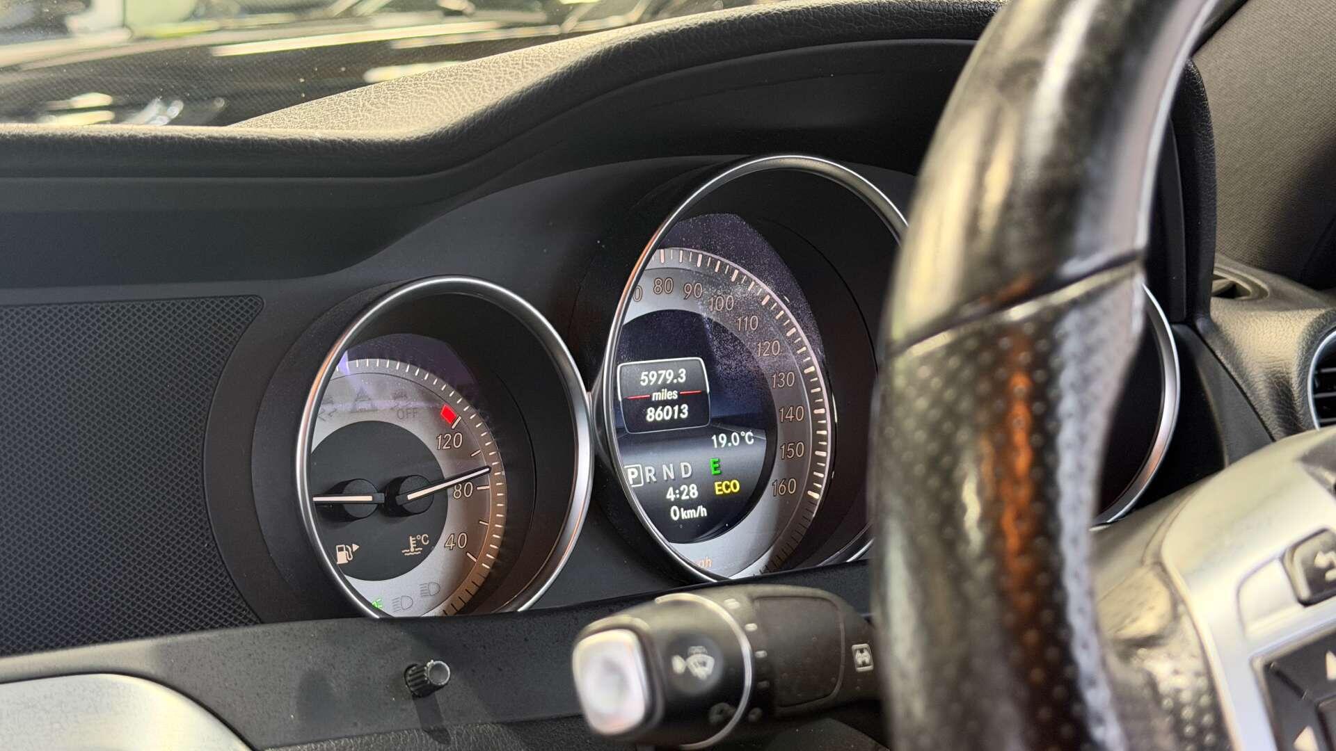 2015 15 MERCEDES-BENZ C CLASS