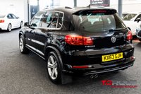 USED 2013 63 VOLKSWAGEN TIGUAN 2.0 TDI BlueMotion Tech R-Line SUV 5dr Diesel Manual 4WD Euro 5 (s/s) (170 ps) 